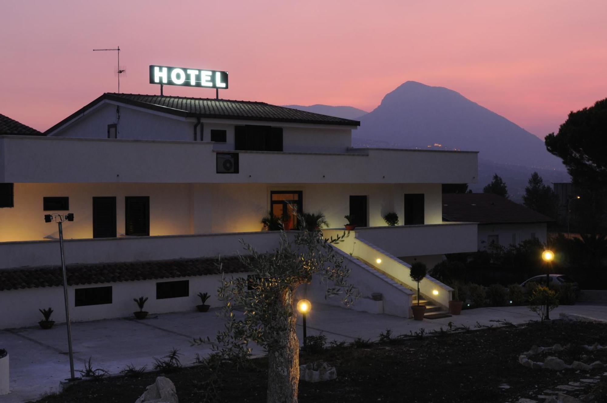Hotel Vittoria Benevento Exterior photo